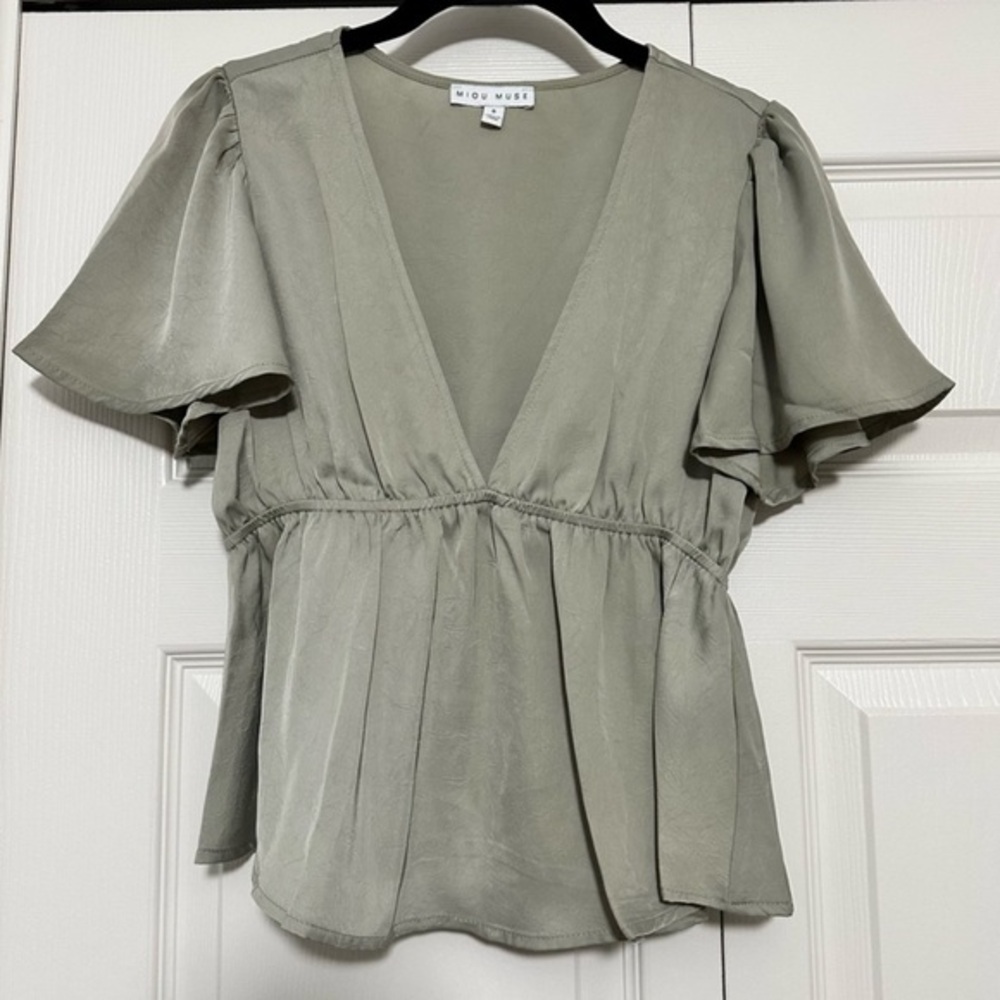 Miou Muse Cropped Peplum Blouse Top in Sage Size Small VGUC - Picture 2 of 6